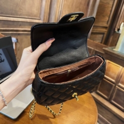 Túi Chanel Size 19 Ô Trám Màu Đen